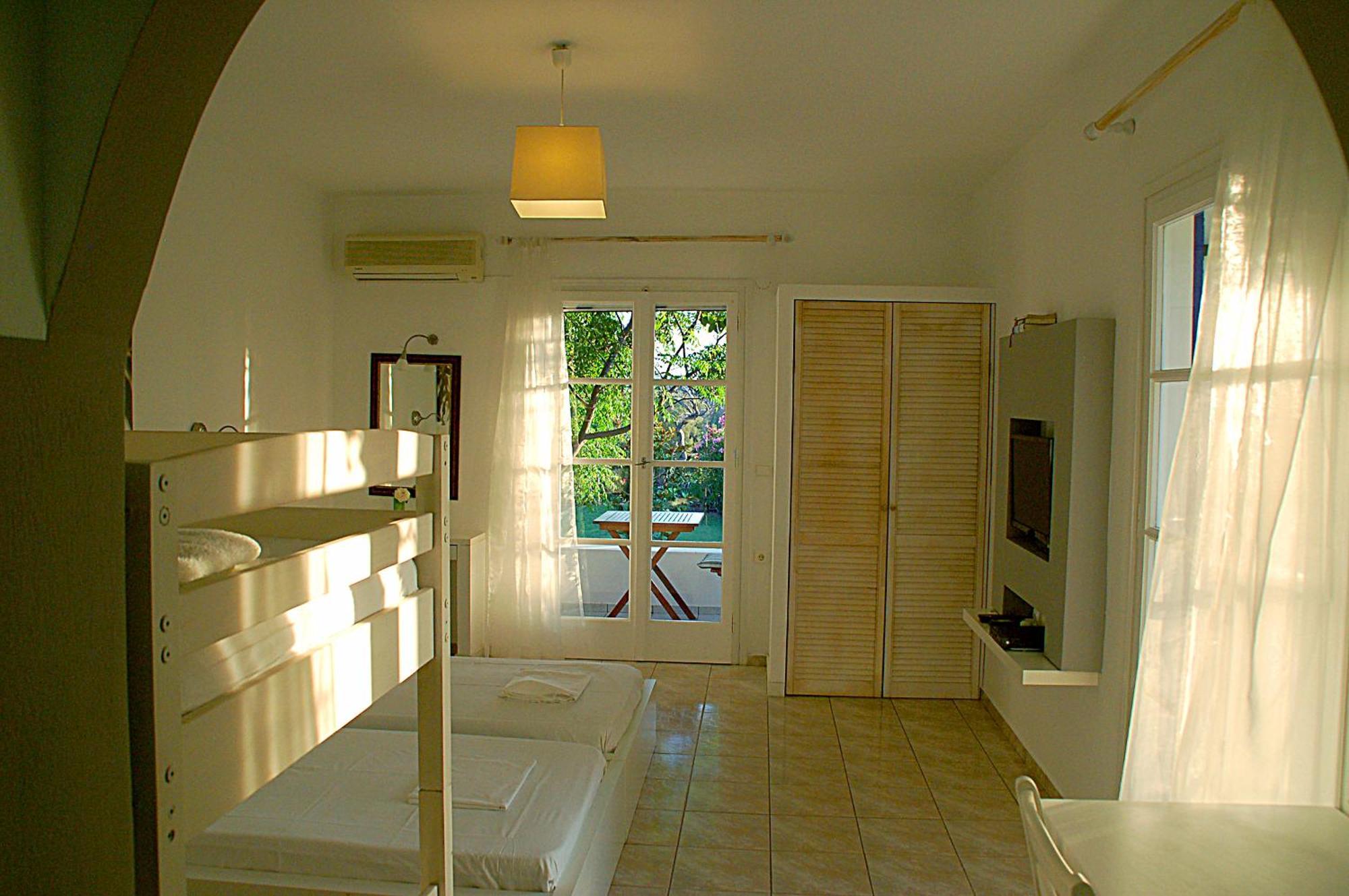 Handrina Studios Naxos City Zimmer foto